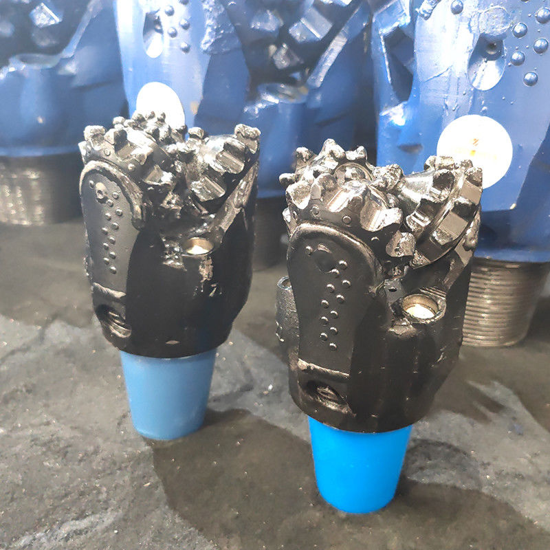 6 1/2 (165.1) Customized Mill Tooth Drill Bit Kekuatan kompresi tinggi untuk formasi keras menengah