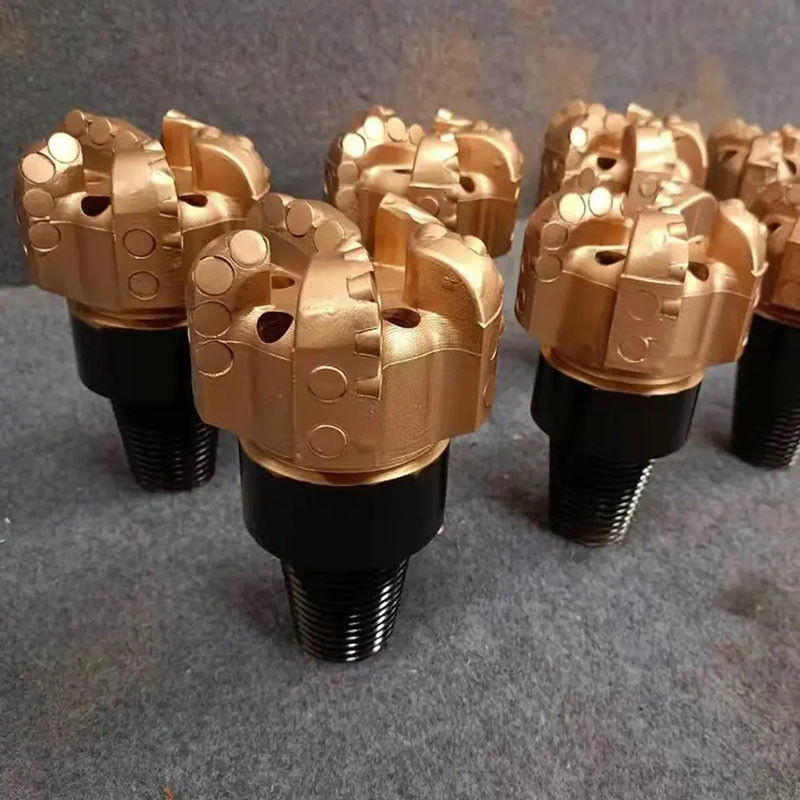 6 1/4 (158.8mm) Industri Energi Pertambangan PDC Bit Breaker Dengan Kemasan Kotak Baja