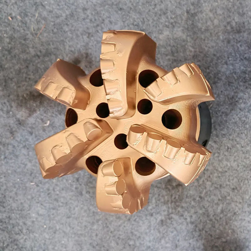 9 5/8 (244.5mm) Matrix Polikristalin Berlian Bor Bit 6 5/8 API PDC Core Bit Soft To Hard