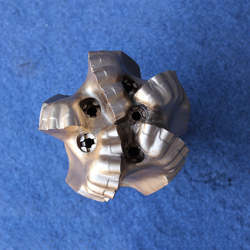 8 1/4 (209.6mm) Pengeboran Minyak PDC Pengeboran Bit Dengan Low Abrasiveness ISO9001