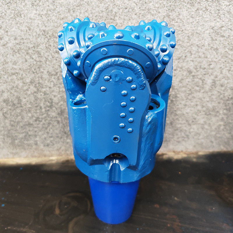 6 1/2 (165.1mm) Ukuran Standar Rock Reamer Hdd Baja Karbon Untuk Batu Hard Oil Field