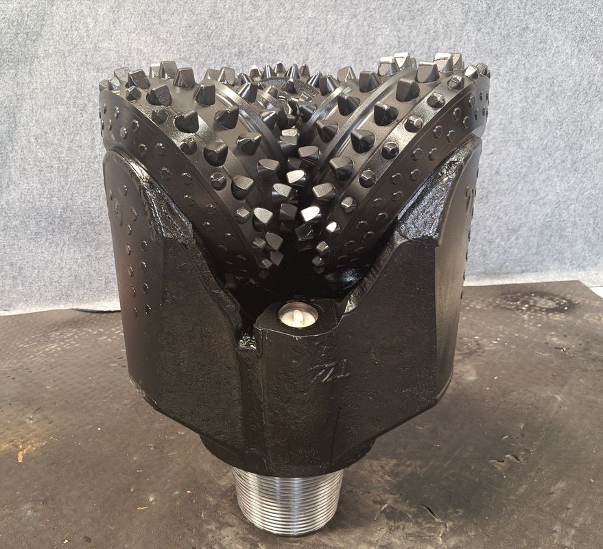 16 ((406.4mm) Rotating Cone Rock Roller Drill Bit 3 Pemotong Untuk Pengeboran Efisien
