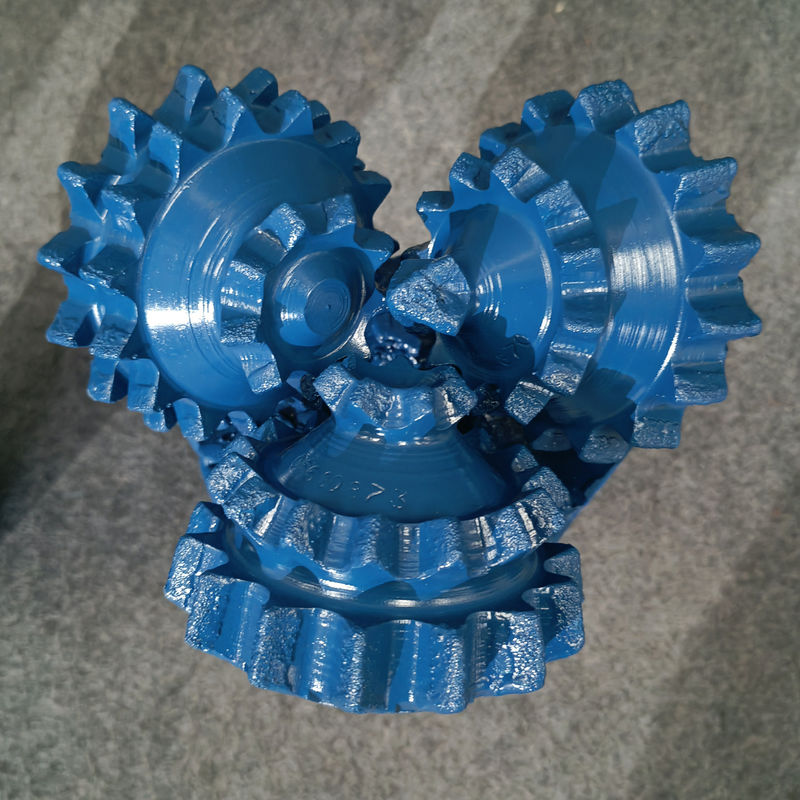 Carbide Insert Mill Tooth Drill Bit IADC Code 127 Dioptimalkan untuk Formasi Medium Hard