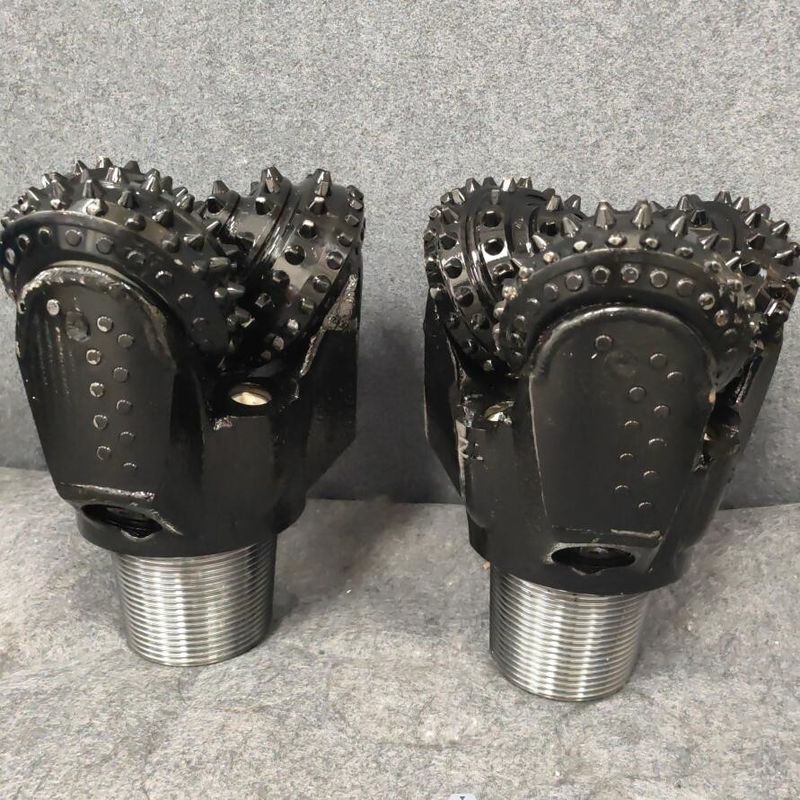 Bits Karbida Tricone Roller yang Dipalsukan untuk Ekstraksi Minyak dan Gas - Geologi Berbasis Air