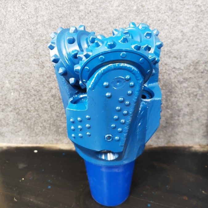 Rotary Mining Rotating Cone Bits for Horizontal Directional Drilling Oil and Gas Extraction (Bit kerucut berputar untuk pengeboran arah horisontal untuk ekstraksi minyak dan gas)