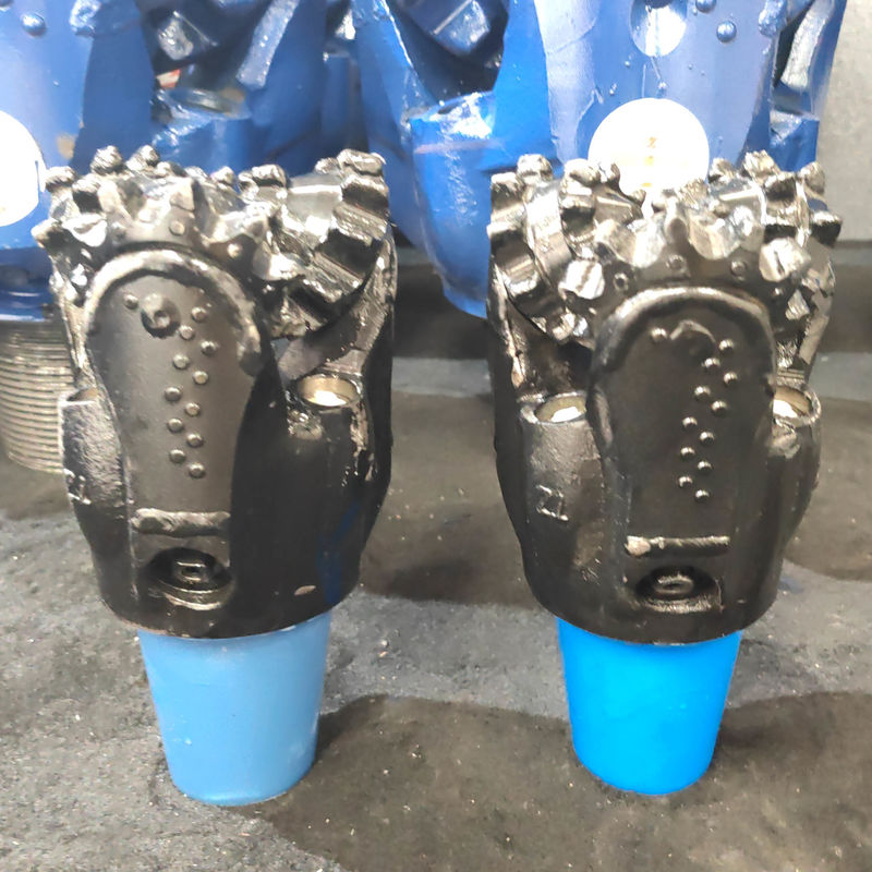 Bits bearing roller conical mill dengan gigi karbida sinter untuk pengeboran sumur air