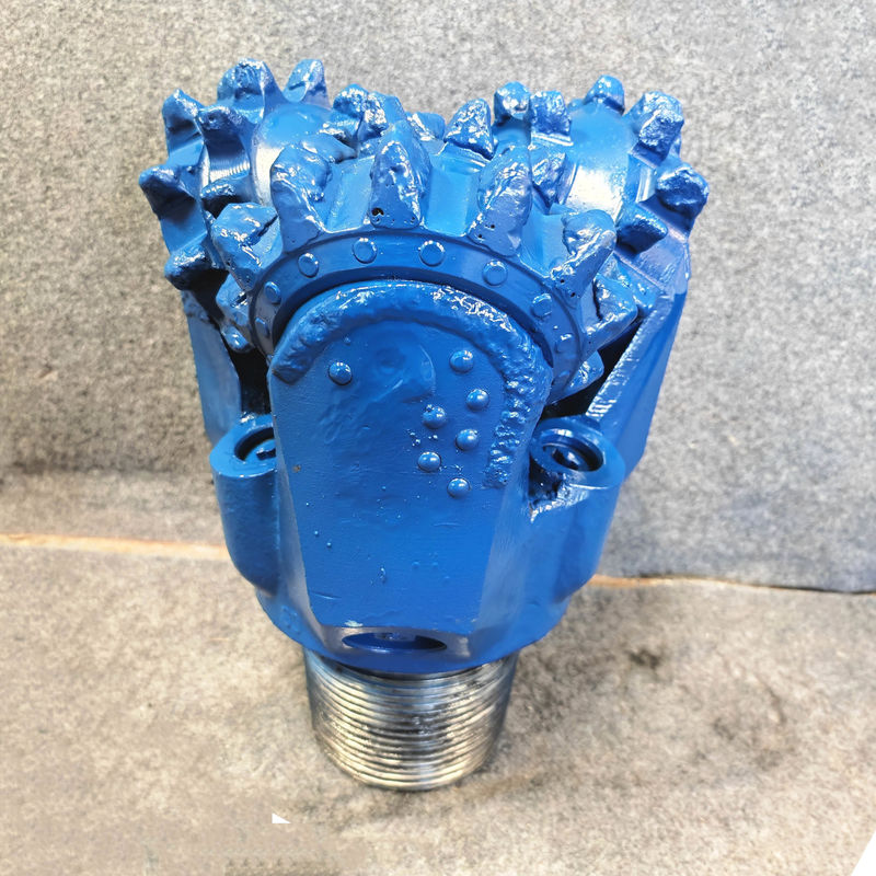 2024 Produk Baru IADC 217 Tiga Konus Rotary Bit dengan gigi yang digiling untuk formasi keras menengah