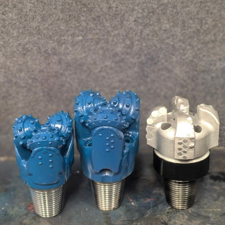 IADC537 Pengeboran sumur panas bumi TCI Tricone Rock Bits Tricone penambangan tombol bit