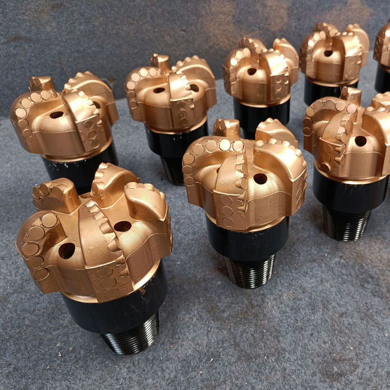 5 7/8 Inch Alloy Steel PDC Drill Bits dengan Fleksibilitas Warna Khusus untuk Formasi Lembut hingga Medium Soft
