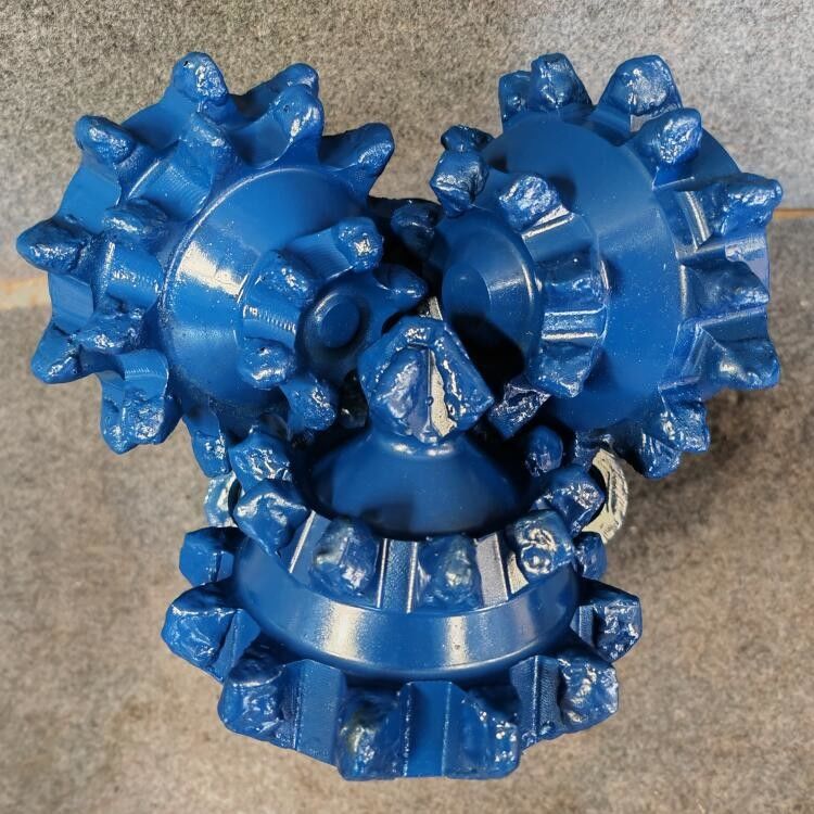 Baja Karbon Tricone Rock Bit Tiga Cone Roller Bits Rock Bor Air Well Industri Konstruksi