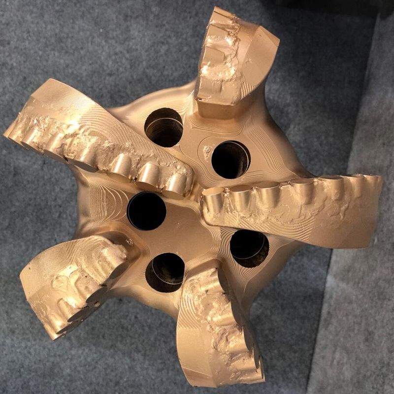 PDC Diamond Head Drill Bit Water Well Drilling PDC Cutter Untuk Pertambangan Batubara Pengeboran Geologi