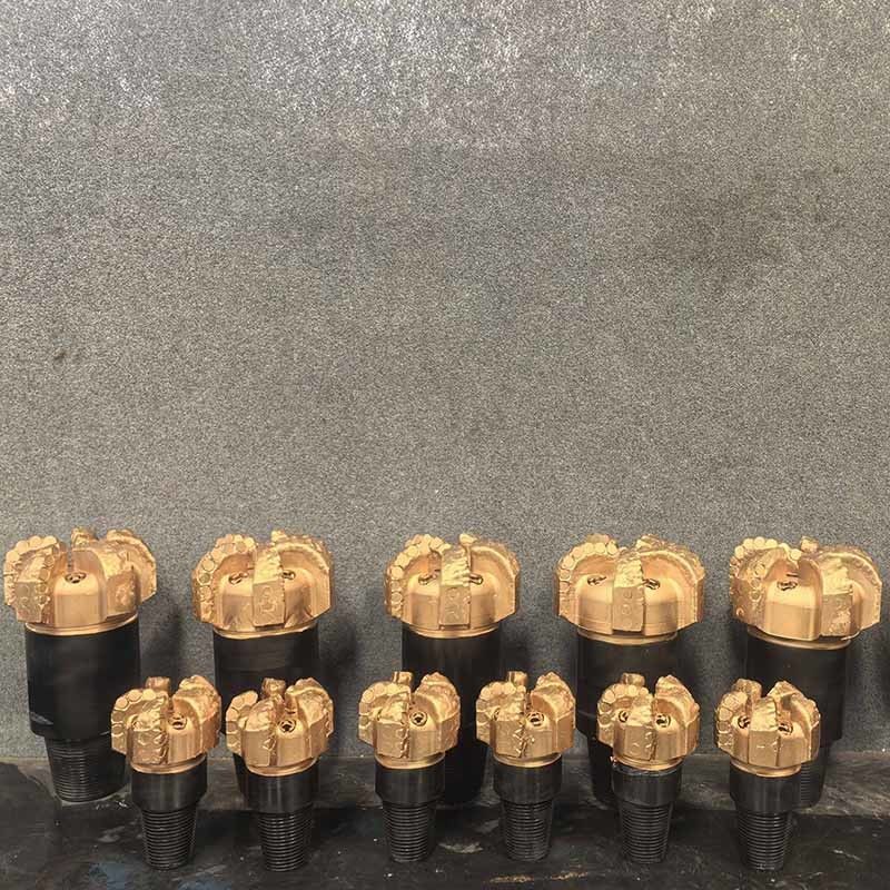 7 78&8 34 Bits Bor PDC Serbaguna untuk Rangkaian Shale Lembut hingga Menengah Desain Sesuai 98mm hingga 3593.7mm Industri Terapan Pertambangan Energi
