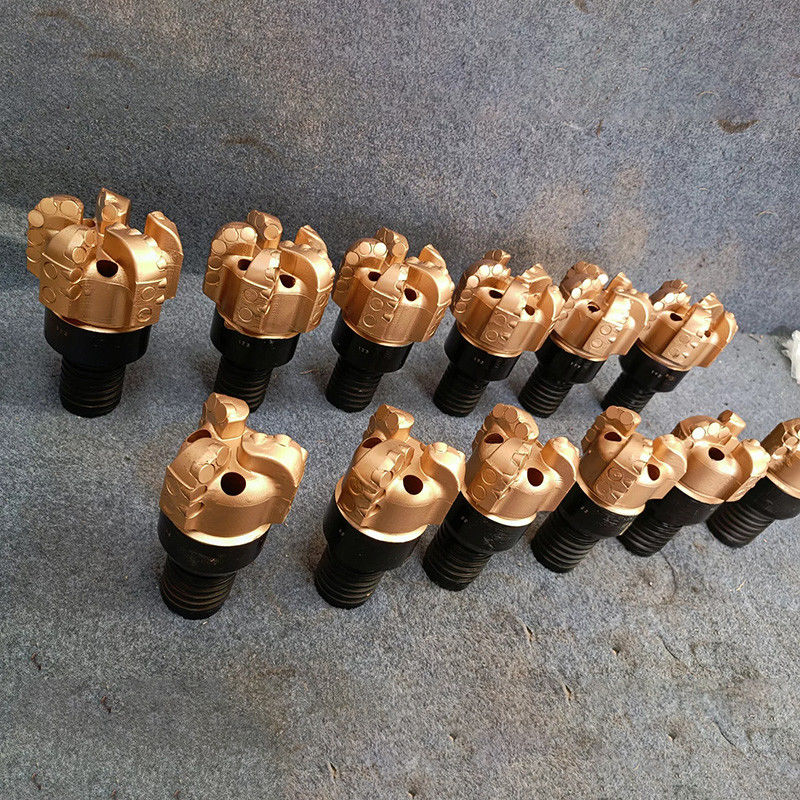 99 123 Desain Alat Pengeboran PDC Disesuaikan Sesuai dengan Bahan Badan Baja 98mm Sampai 3593.7mm