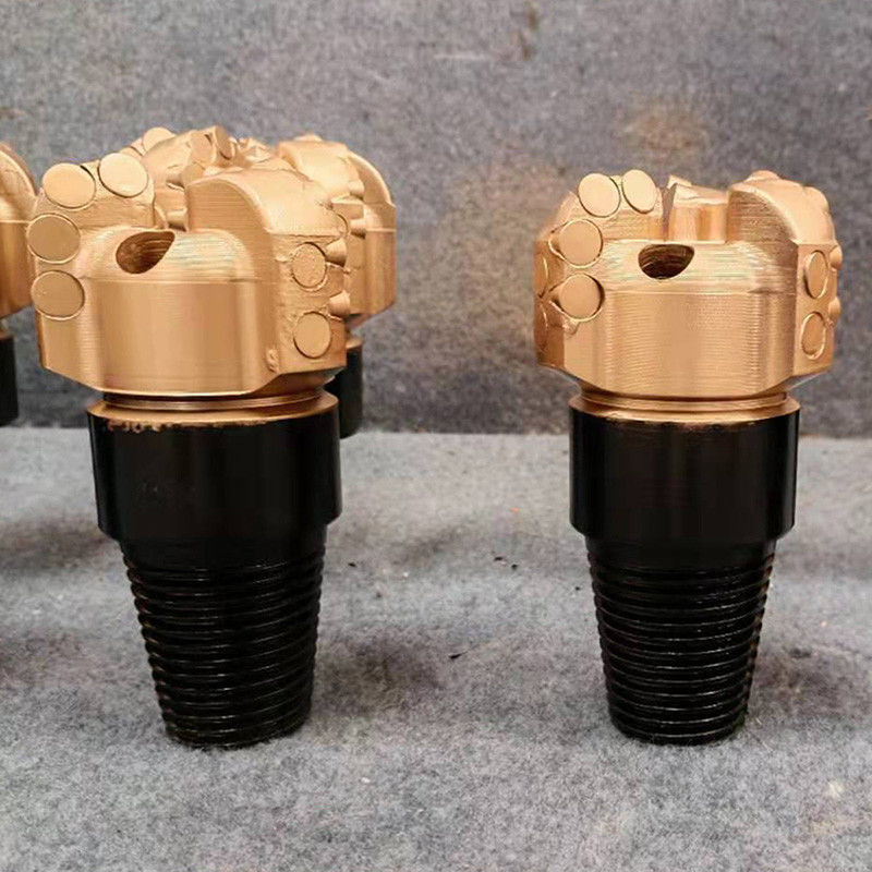 Pekerjaan Konstruksi PDC Pengeboran Bit Lembut Untuk Rangkaian Shale Medium Dengan Desain Low Abrasiveness Sesuai 98mm