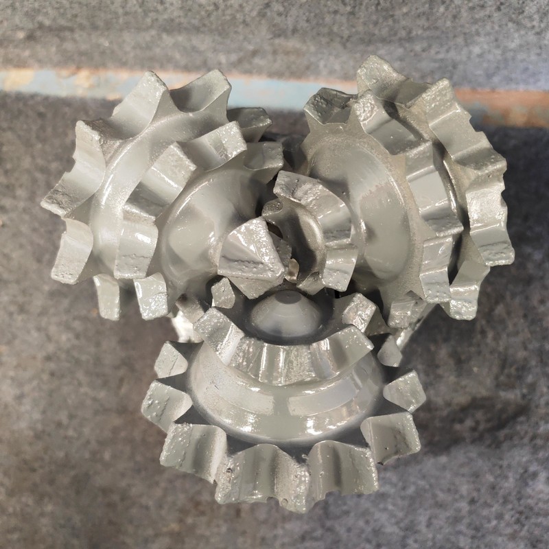 Three-Cone Mill Tooth Drill Bit with Double Layer Rubber Seal and 1-Year Warranty for Industrial Drilling